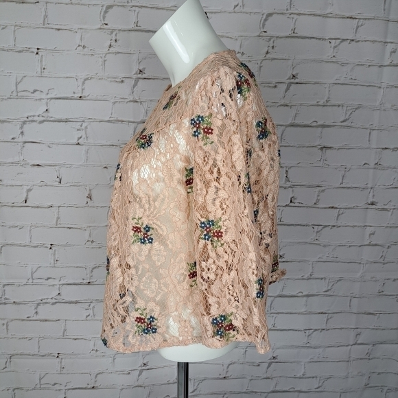 𝅺Zara Lace Floral Cropped top‎ - Picture 7 of 12